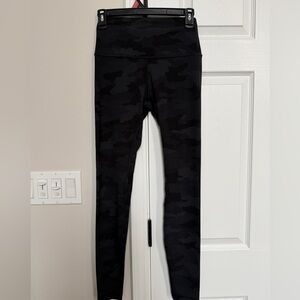 lululemon athletica women’s Dark Camouflage Leggings